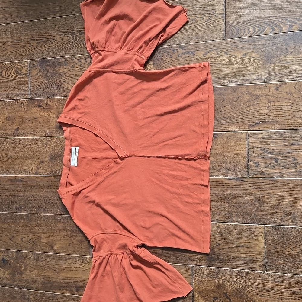 URBAN OUTFITTERS Cropped‎ Oversized Burnt Orange V-Neck Top S Bell Sleeves